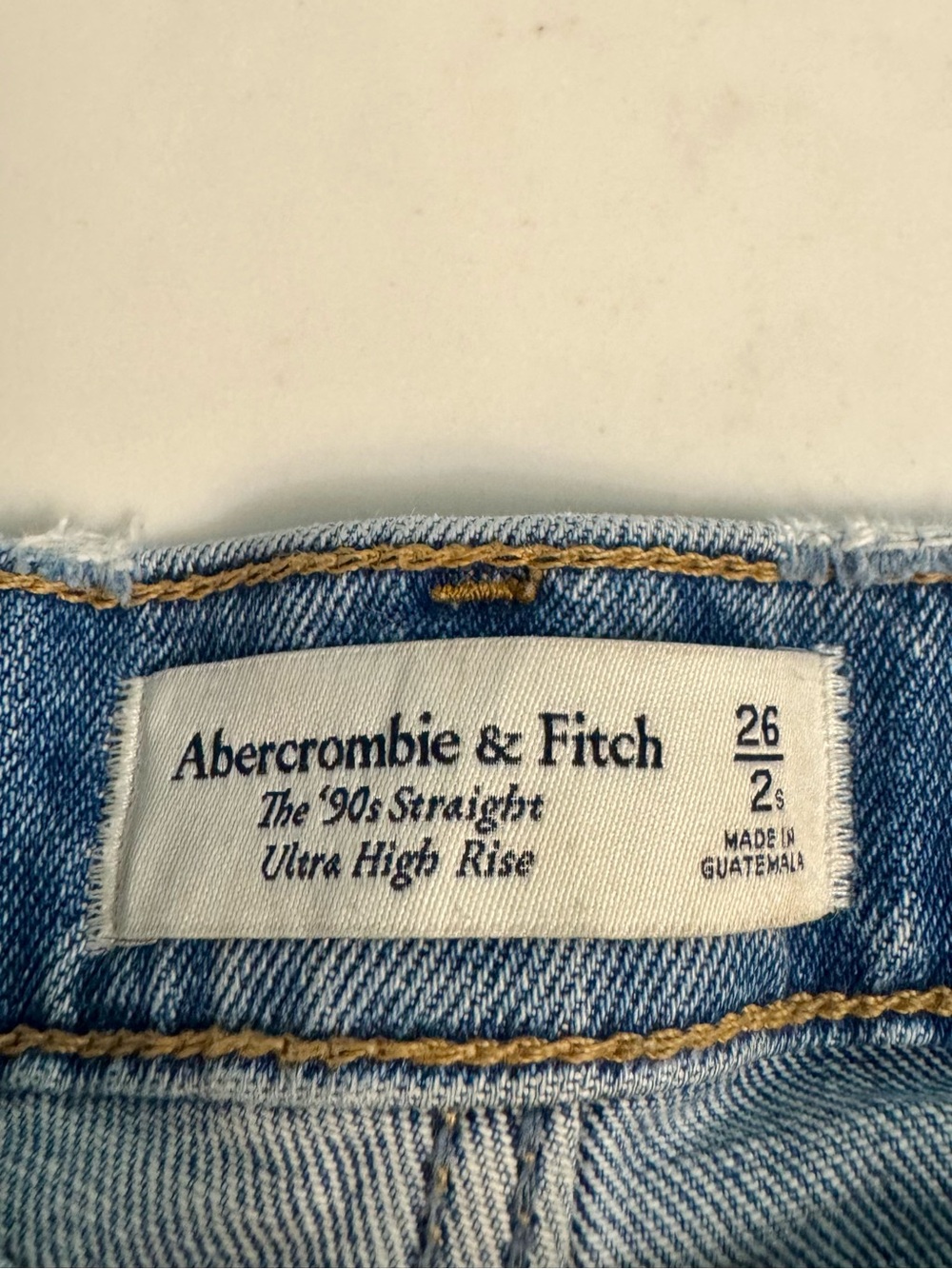 Abercrombie & Fitch ’90s Straight Ultra High Rise Jeans | Size 26 Short - Picture 9 of 10